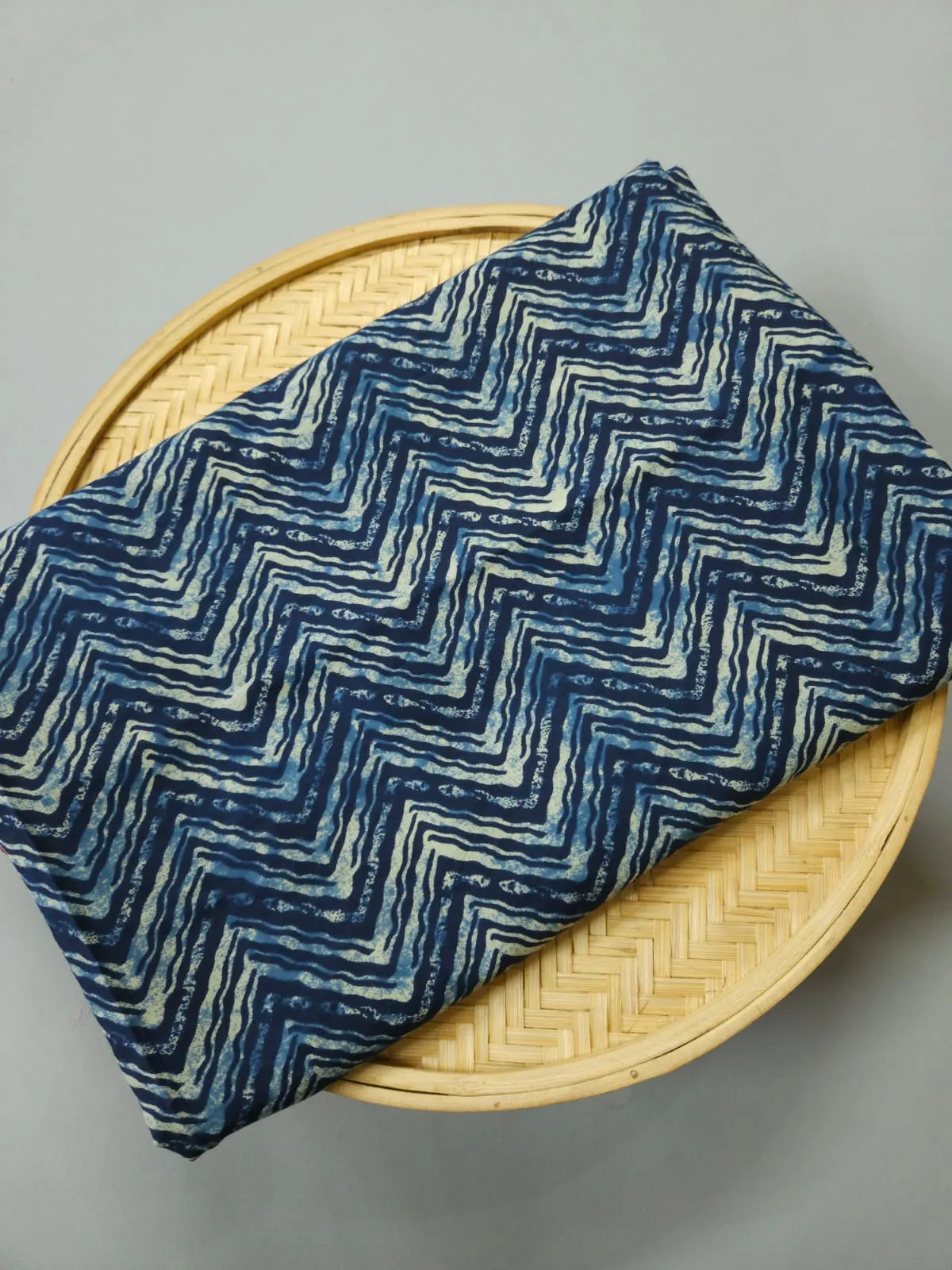 Indigo Shade Base Zigzag Print.