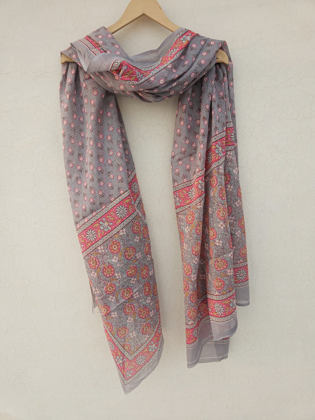 Grey and Pink Double Side Border Cotton Mulmul Dupatta
