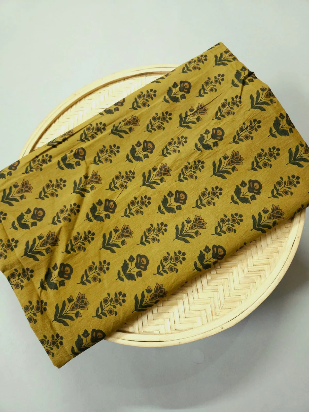 Yellow Shade Base Small Ajrakh Butty Print.