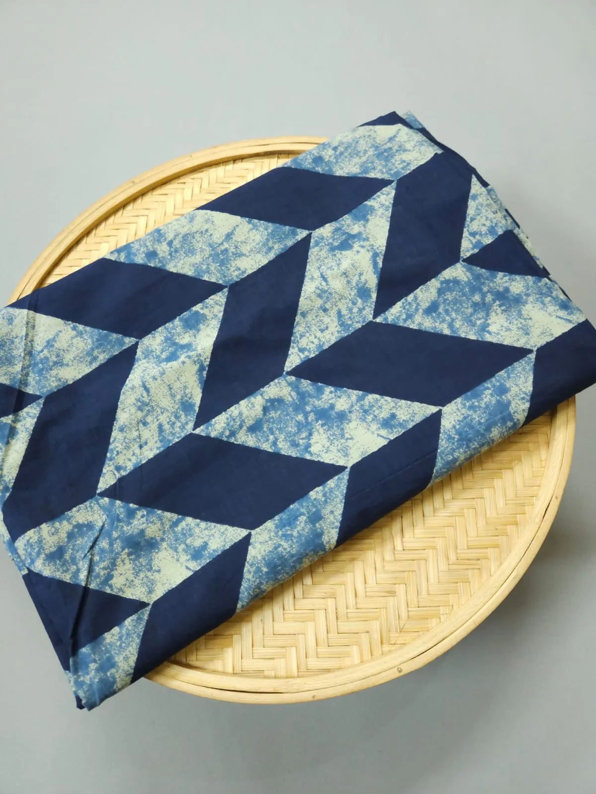 Indigo Shade Base Zigzag Print.