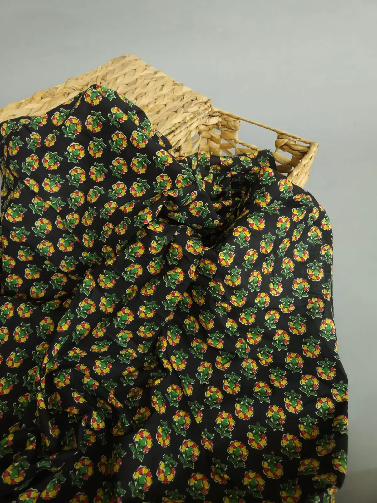 Black Shade Base Jaipuri Small Butty Print, Jaipuri Cotton.