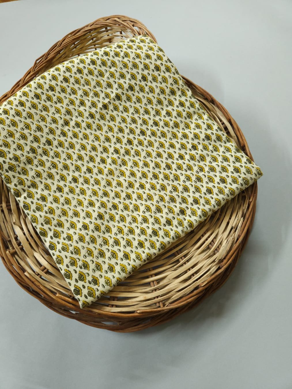 Cream shade base small sanganeri butty print.